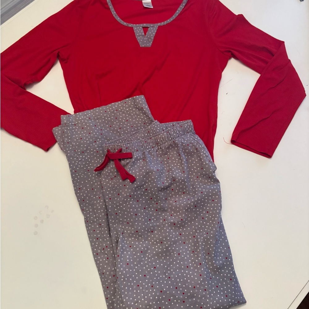 Liz Claiborne Vibrant Red Sleepwear